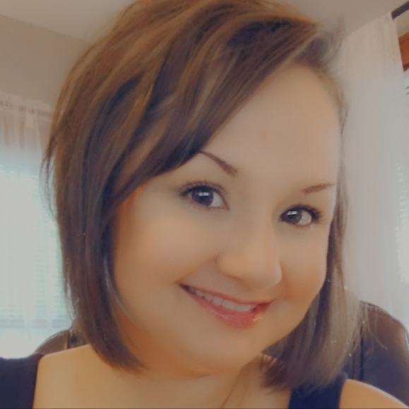 Meet your Posher, Lola! 🧩❤️🧩 - Picture 3 of 3